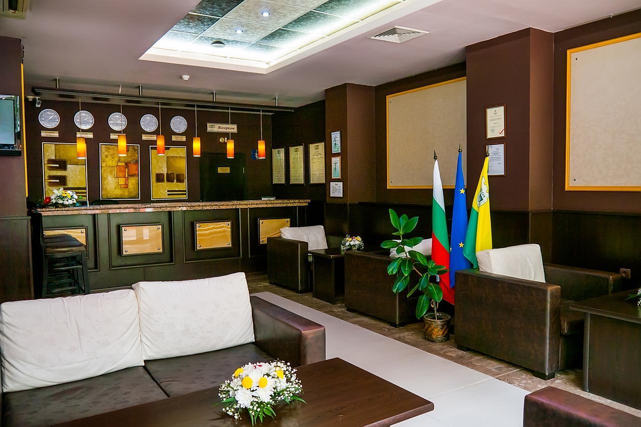 Hotel Kabile Yambol Екстер'єр фото